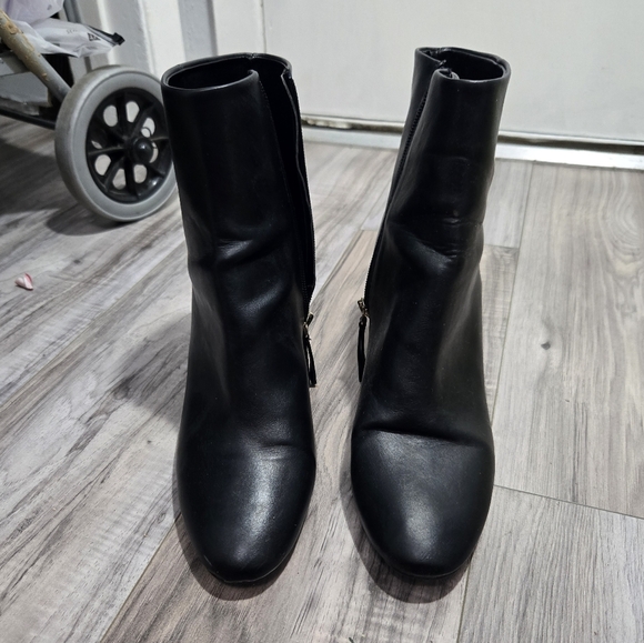 Zara Black Ankle Heel Boots Sz 40 Fit Like 8.5 - Picture 3 of 14